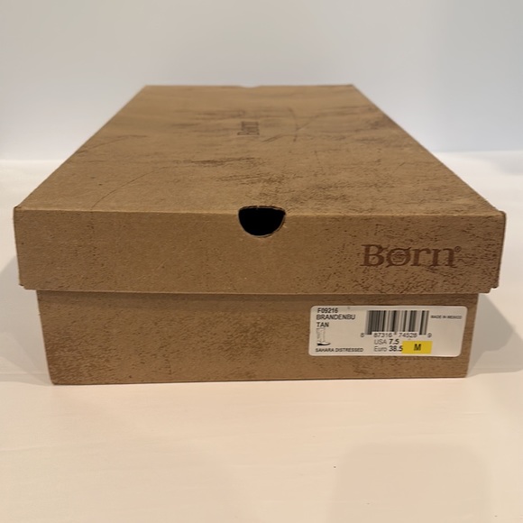 Born Brandenburg women’s boots. Sahara distressed leather. Size 7.5. - Picture 7 of 12